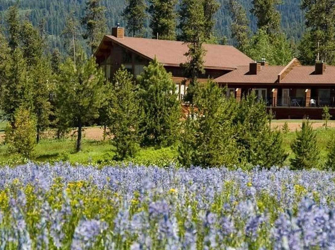 Bear Creek Lodge