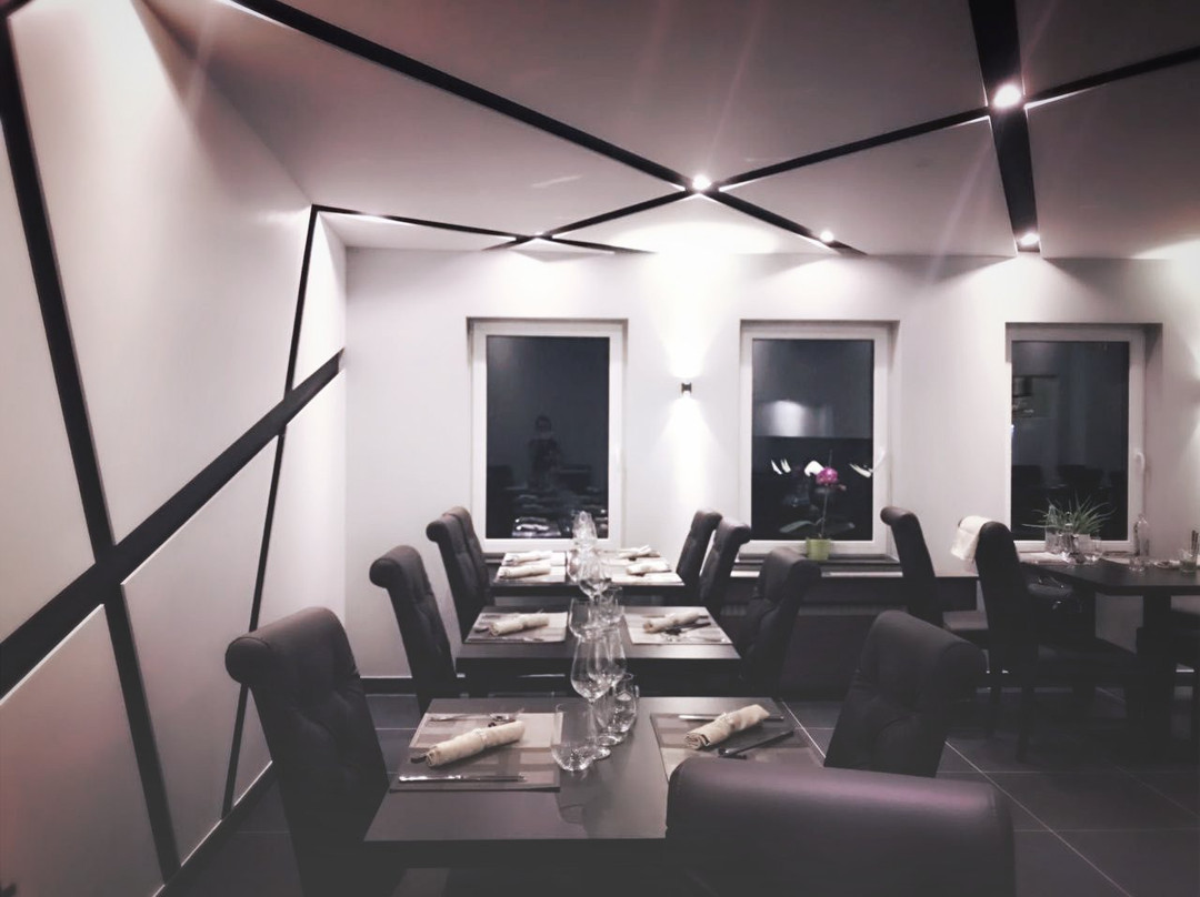 Mertzig餐馆和美食-Restaurant Uni