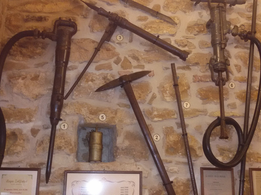 Museo Della Civilta Mineraria-皮亚扎－阿尔梅里纳必去景点