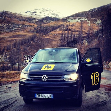 Cool Bus Airport Transfers-布尔格圣莫里斯必去景点