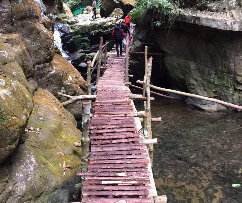 百崖大峡谷-武宣县必去景点