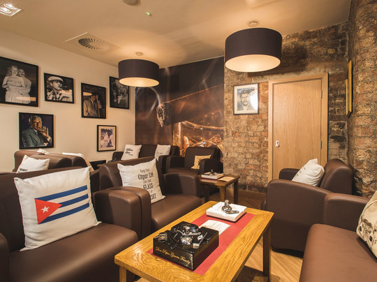 Turmeaus Cigars & Whisky-利物浦必去景点