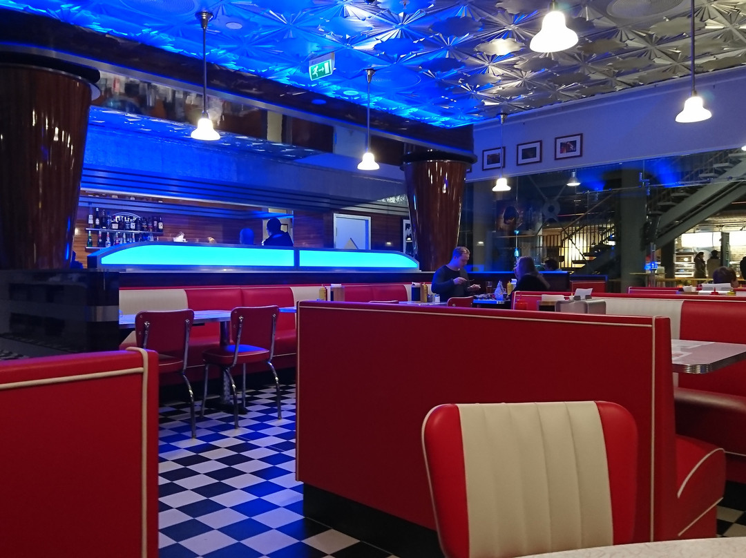 Groovy Diner主图