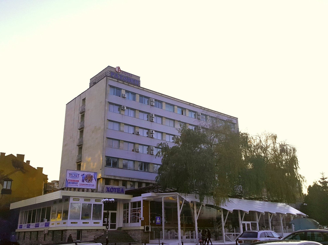 Lyaskovets酒店住宿-Hotel Rahovets