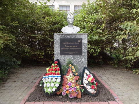 Rudnyy旅游景点-Monument to the Hero of Soviet Union N.N. Vasilyev