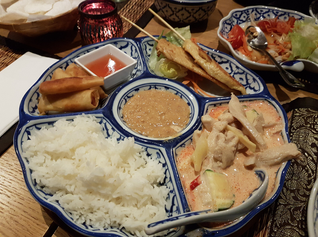 Klabböle餐馆和美食-Thairestaurang Mhenam