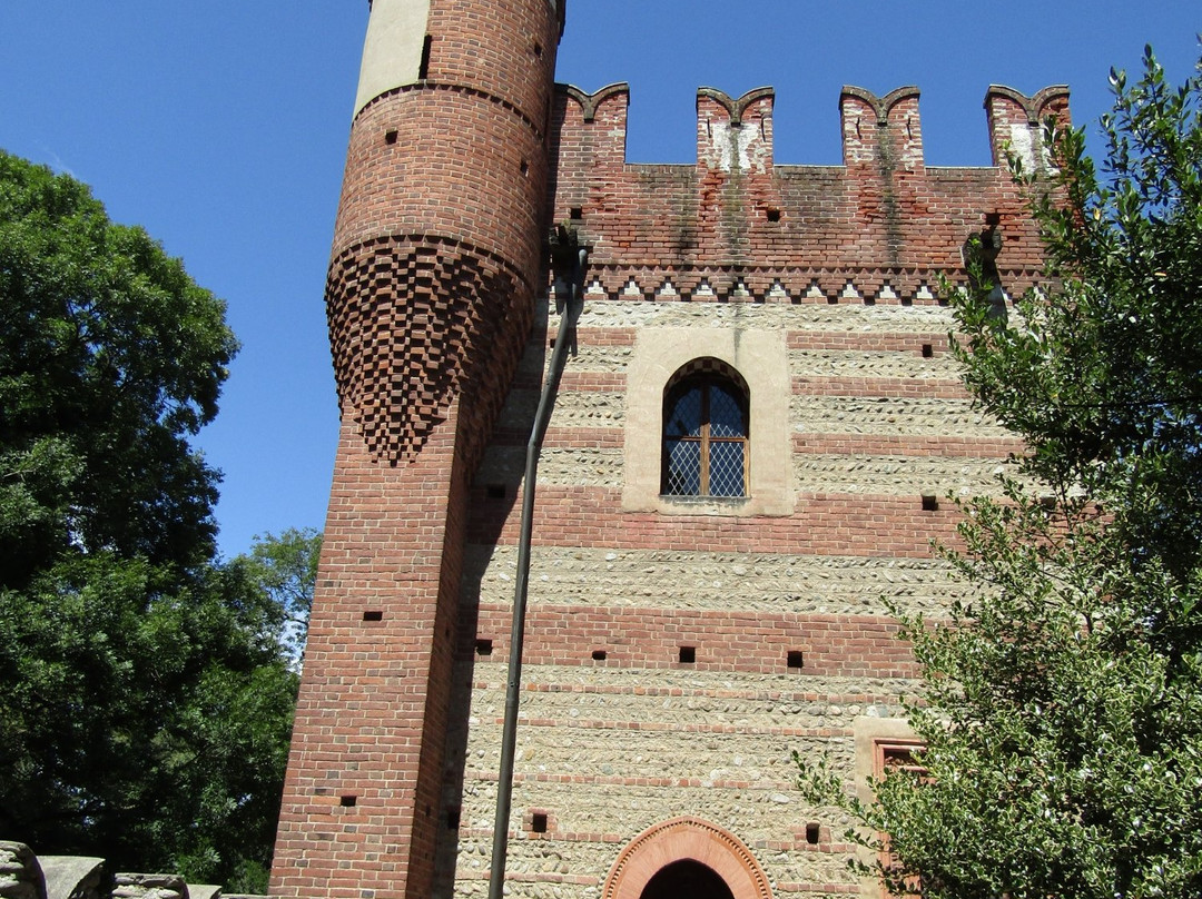 Castello di Malgra'-Rivarolo Canavese必去景点