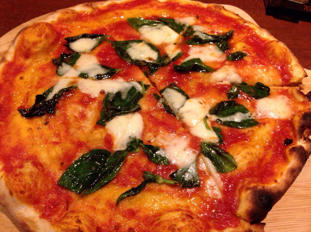 PIZZA&WINE SCIROCCO