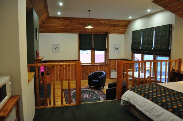 Bushman's Bar, Cafe, & Accommodation