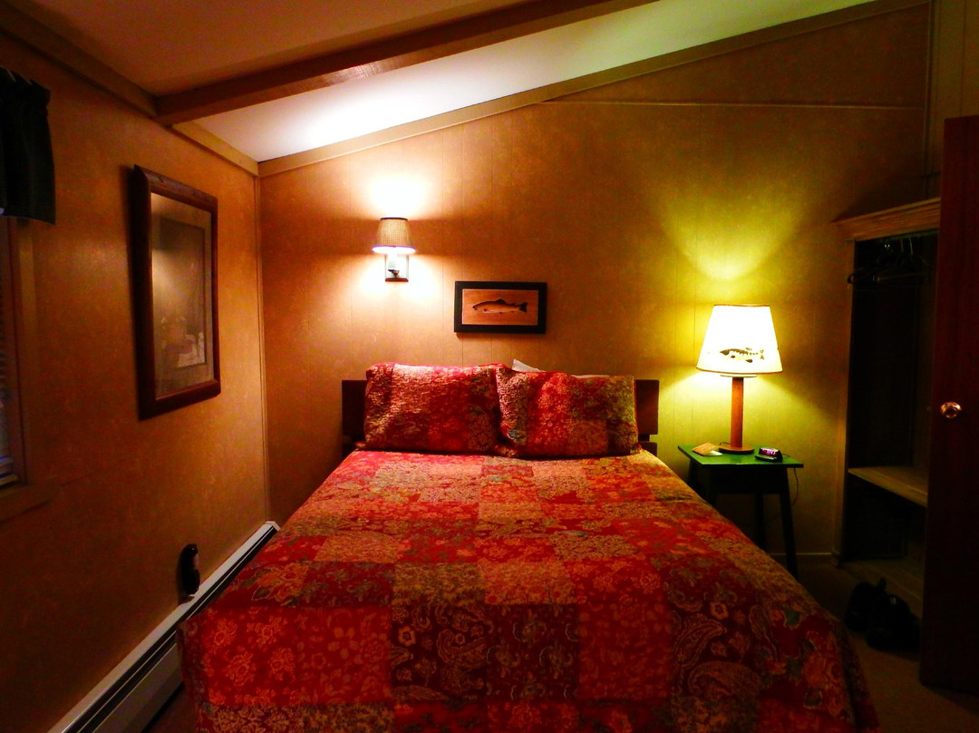 Kettle Creek Lodge LTD.