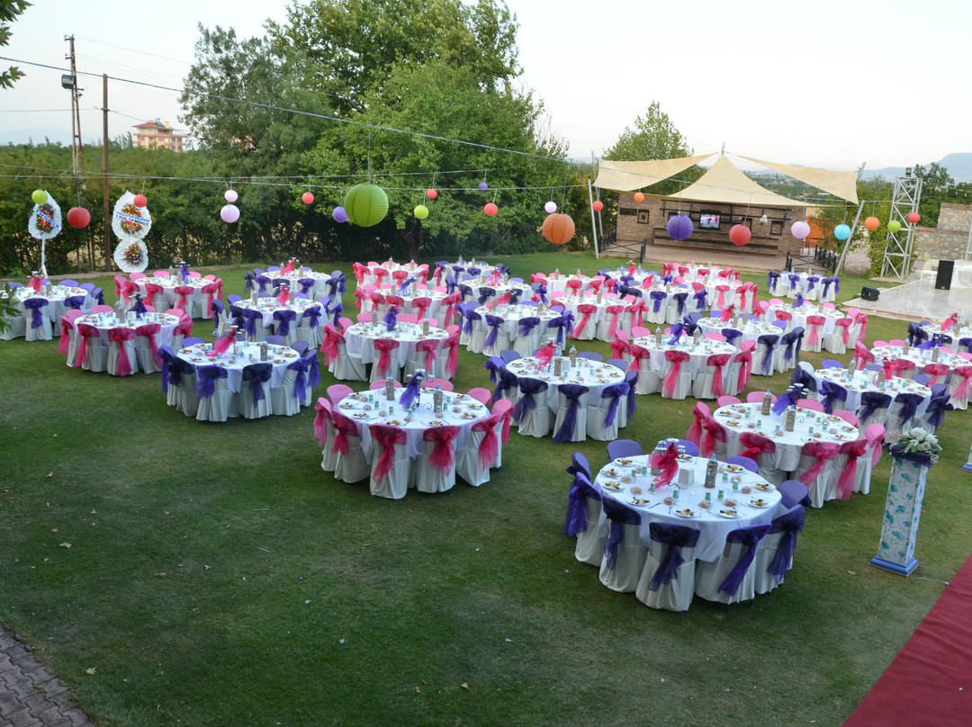Özka Tesisleri Kır Düğün Salonu