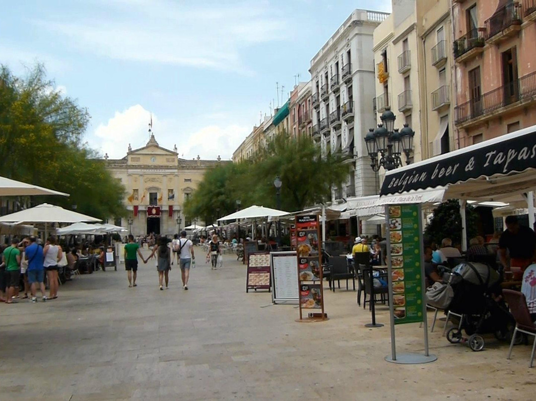 Placa De La Font-塔拉戈纳必去景点