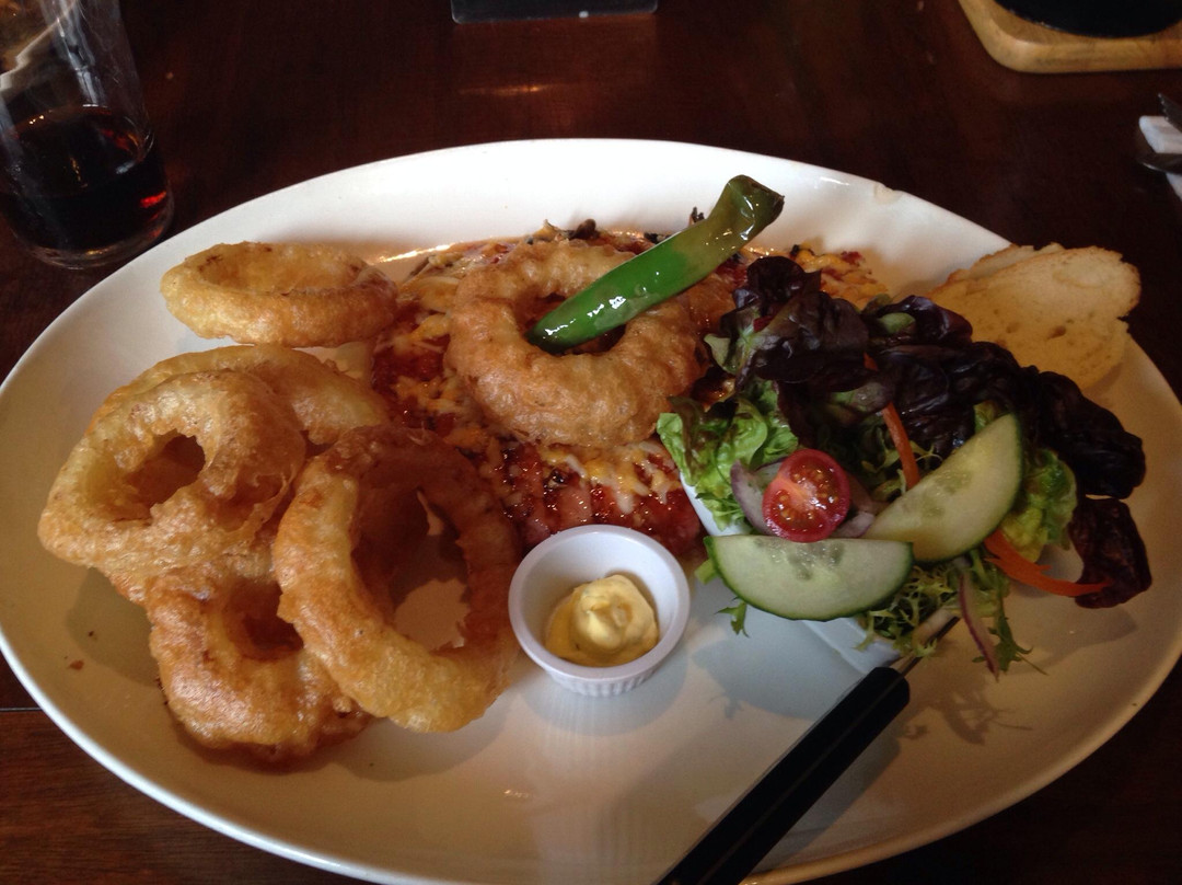 Bretherton餐馆和美食-The Village Inn