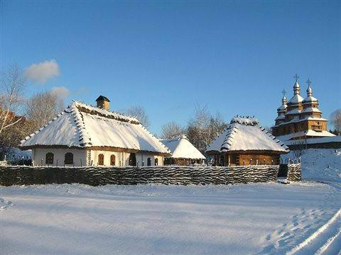 Sofiyivska Borschagivka旅游景点-Mamajeva Sloboda Open Air Museum