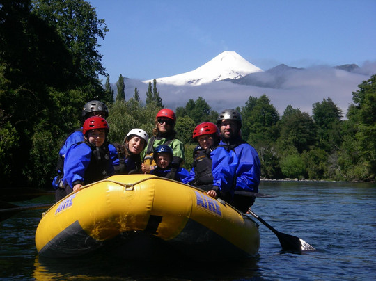 Kayak Pucon Centro Rafting-普孔必去景点