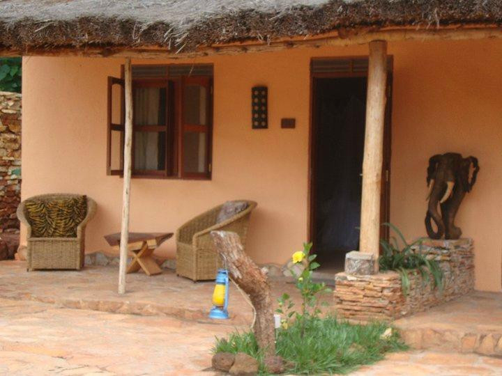 2Friends Bar-金贾必去景点