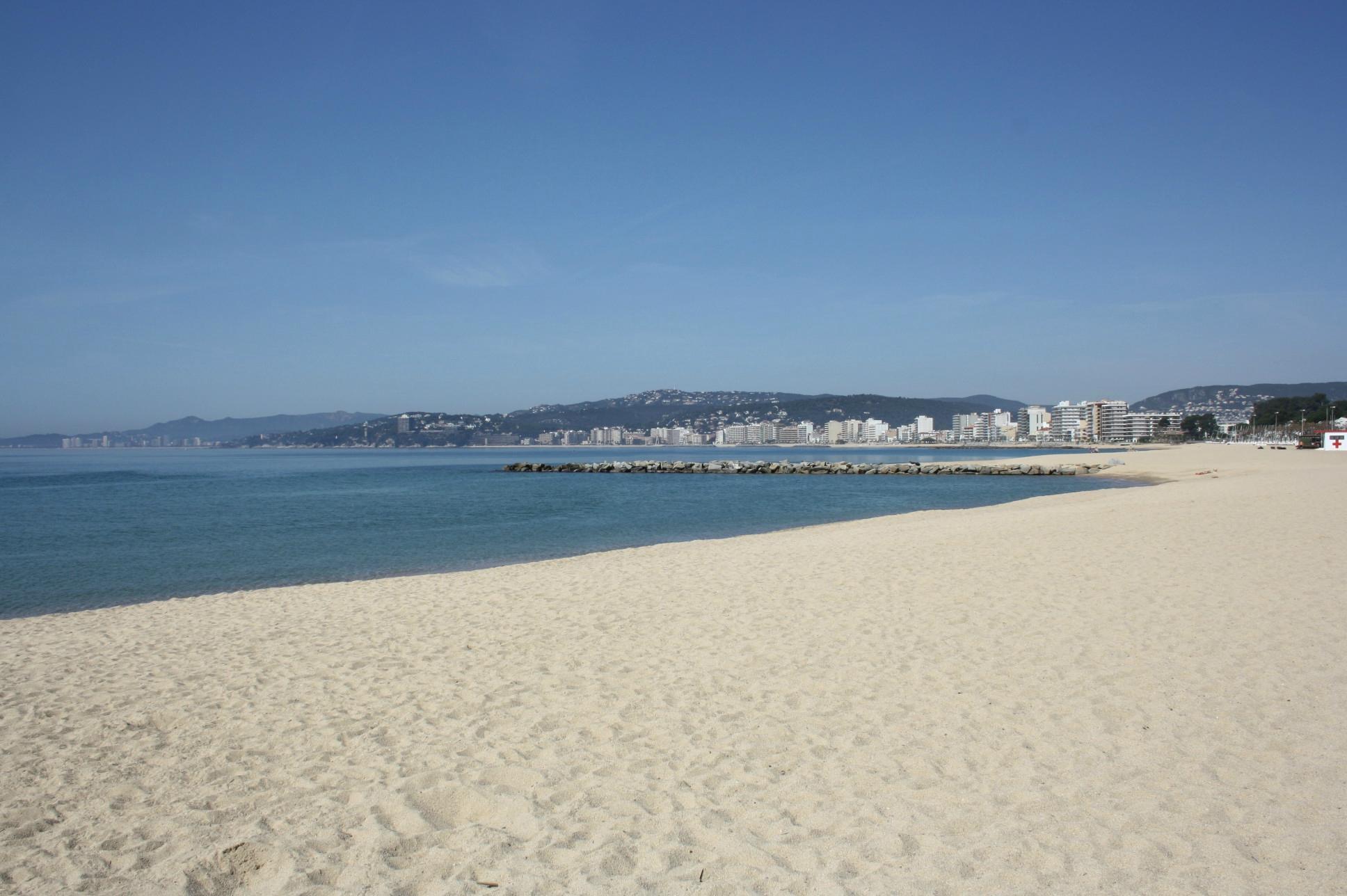 Apartamentos Palamos-浴室