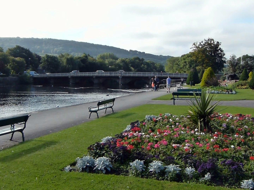 Wharfe Meadows Park Otley景点图片