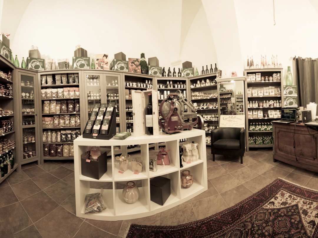 Giallo Zafferano-苏尔莫纳必去景点