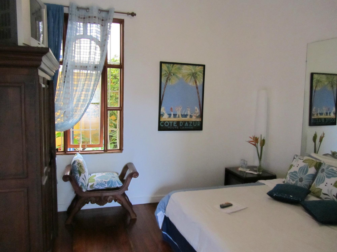 Hotel Mellow Yellow主图