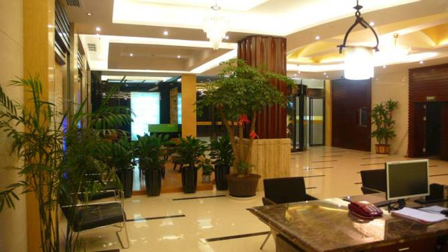 滨江假日酒店主图