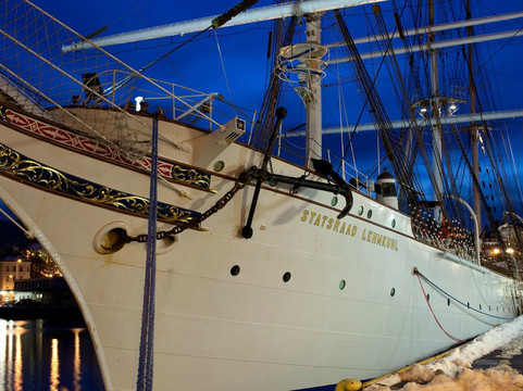 Statsraad Lehmkuhl