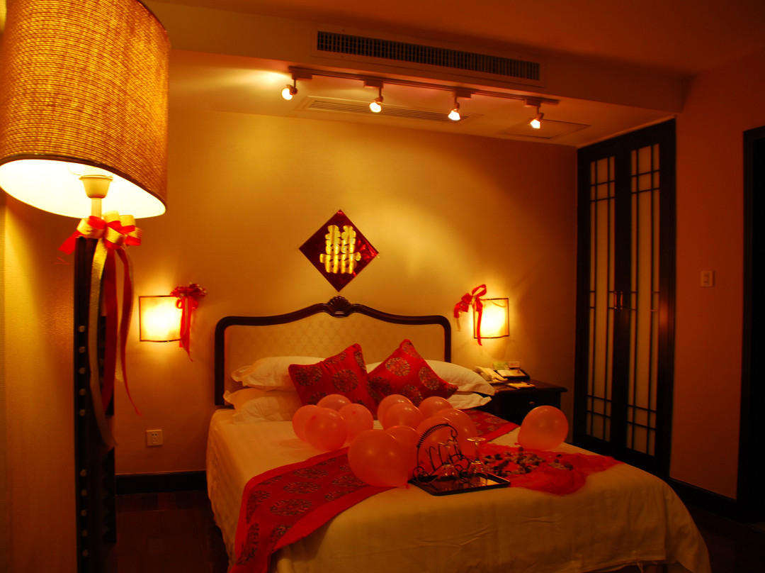 盘龙山庄大酒店主图