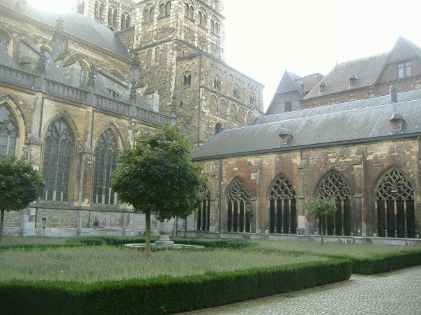 Sint Servaas basiliek Maastricht-马斯特里赫特必去景点
