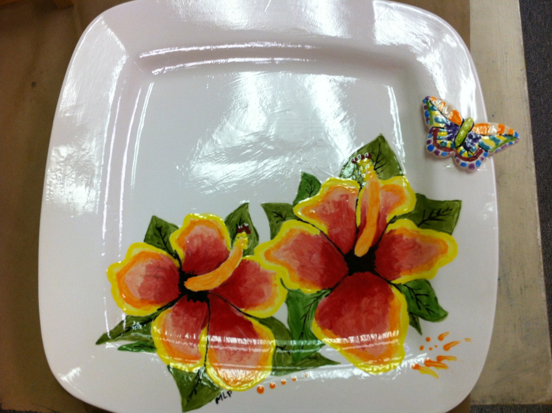 Island Studio Paint Your Own Pottery景点图片
