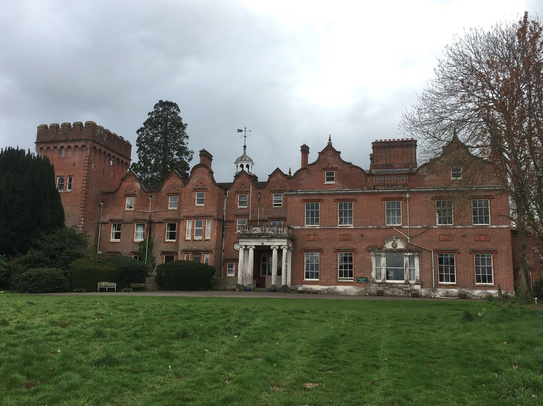 Gaunts House: Countryside Retreats