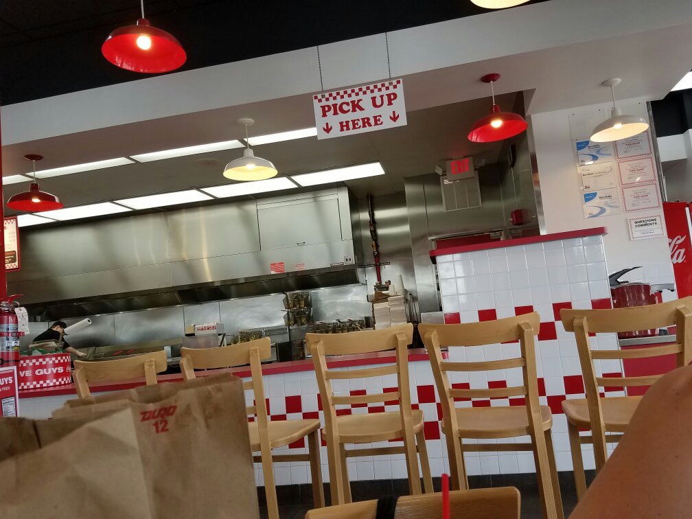 Lewis Center餐馆和美食-Five Guys