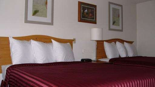 Oyster Bay Inn & Suites