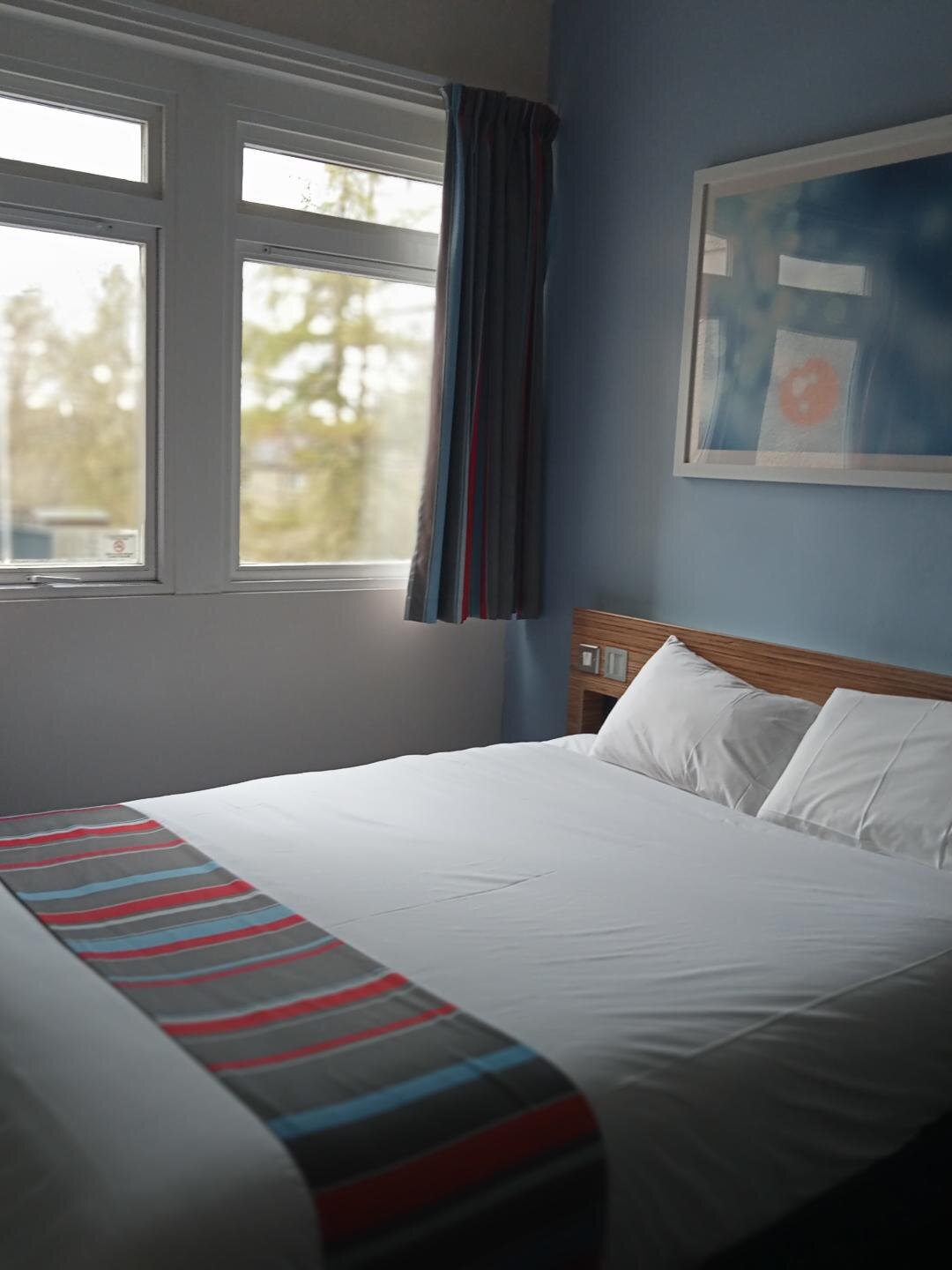 Travelodge Dundee Strathmore Avenue-客卧
