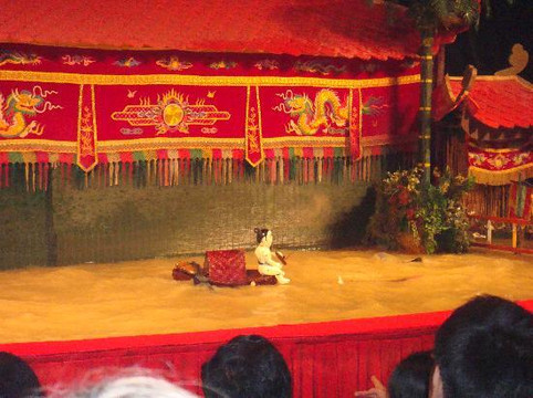 Water puppet show at Thao Dien Village-胡志明市必去景点
