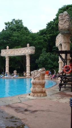 Valley of Waves-太阳城必去景点