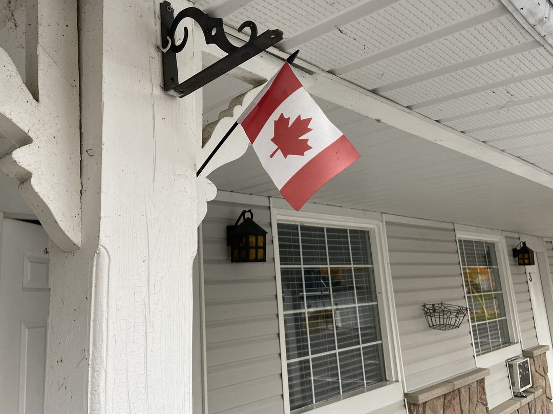 Boathouse Country Inn主图