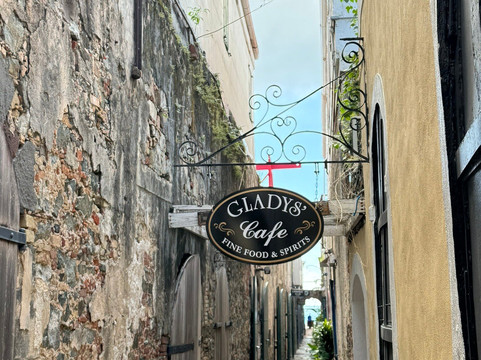 St. Thomas Food Tours-圣 托马斯必去景点