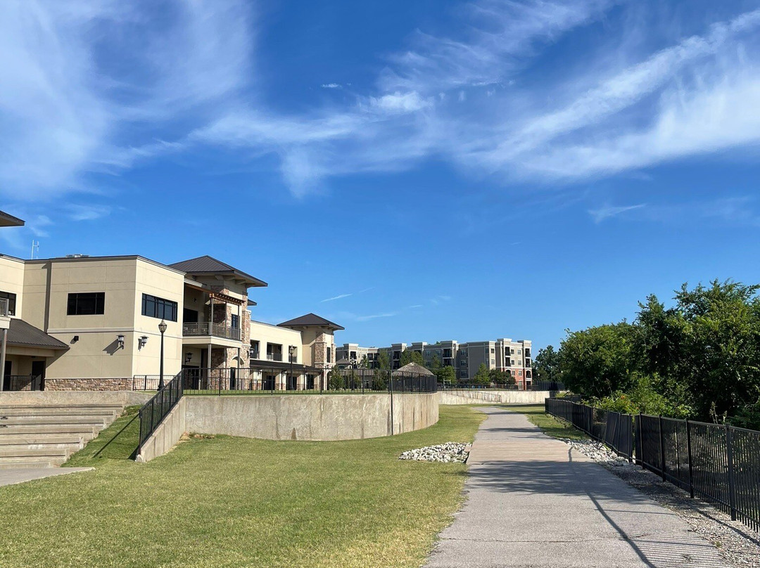 Riverwalk Crossing-塔尔萨必去景点