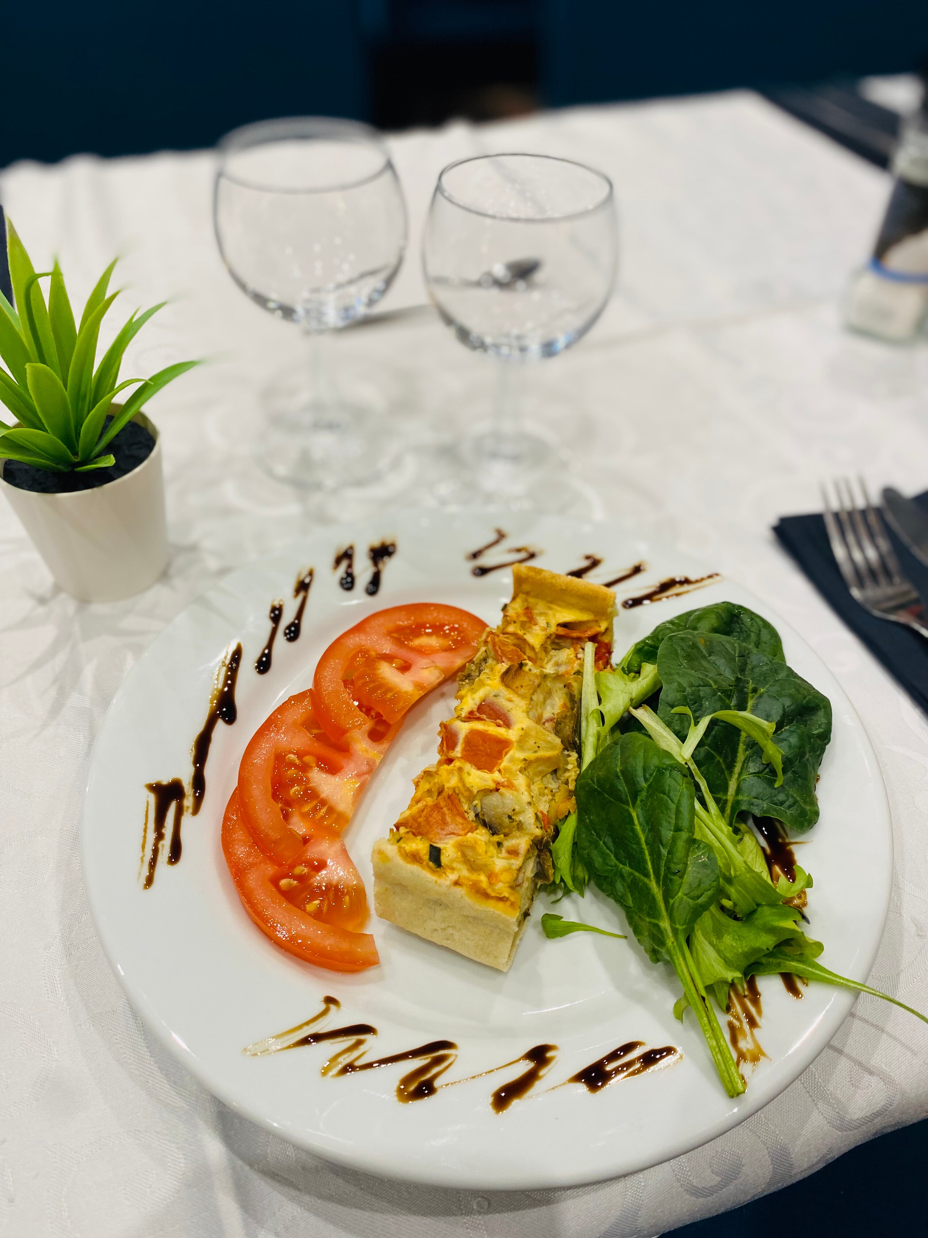 Hotel Gil de France-餐饮