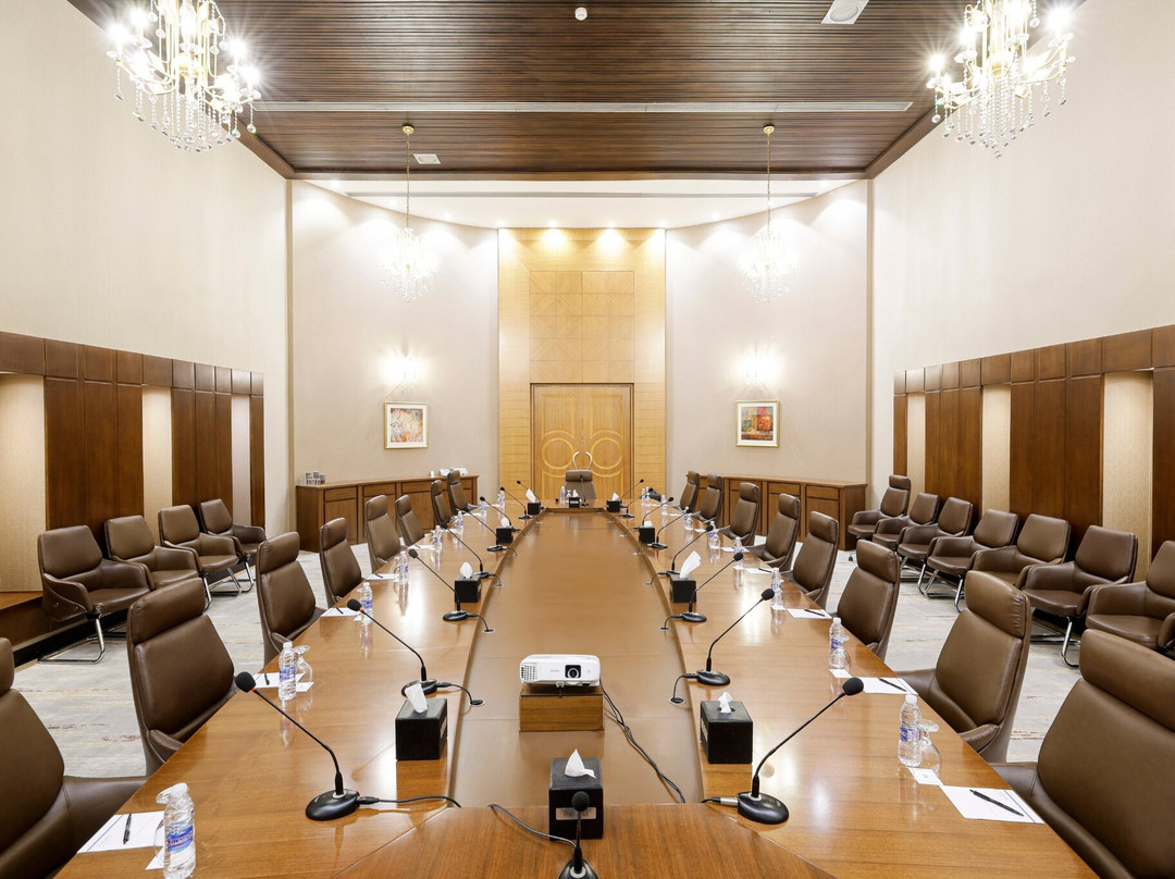 Babylon Rotana Hotel主图