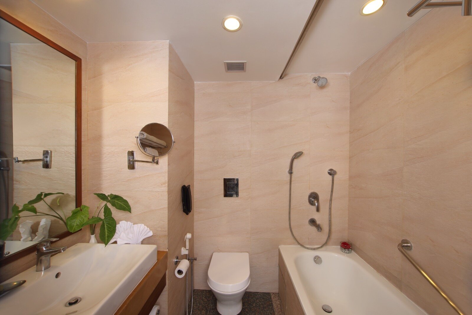 Hotel Maurya-浴室