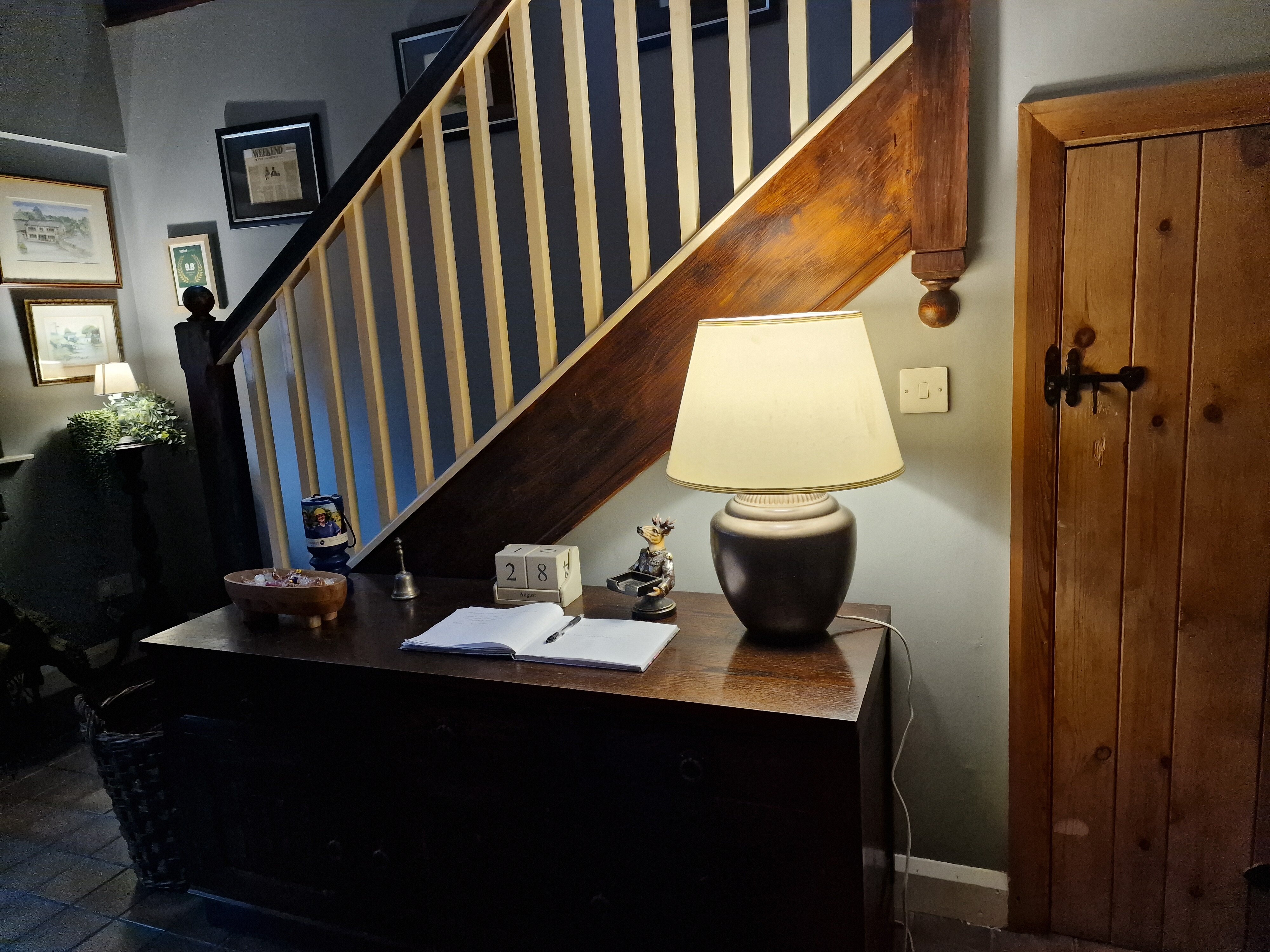 Over the Bridge Bed & Breakfast-客卧