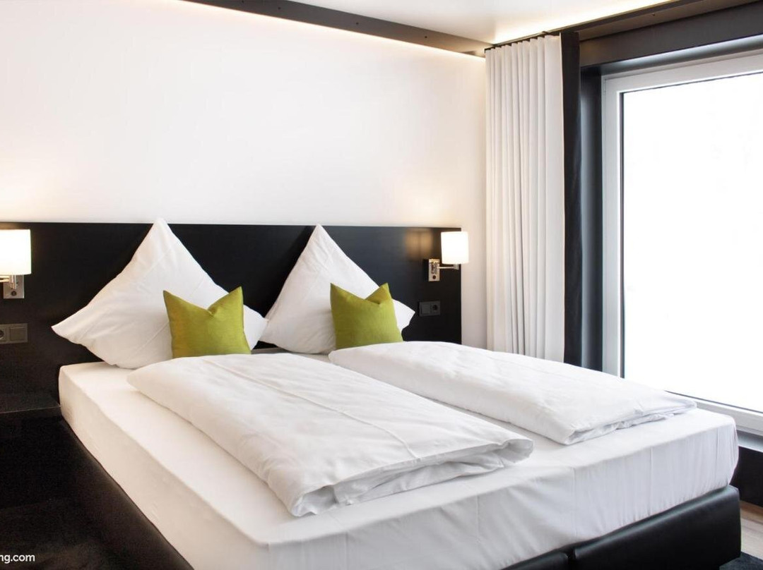 GA Hotel主图