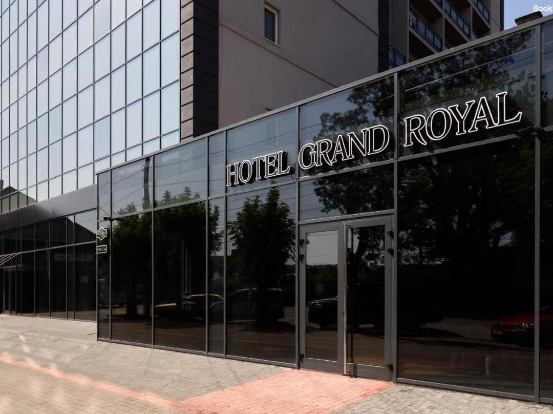 Grand Royal主图