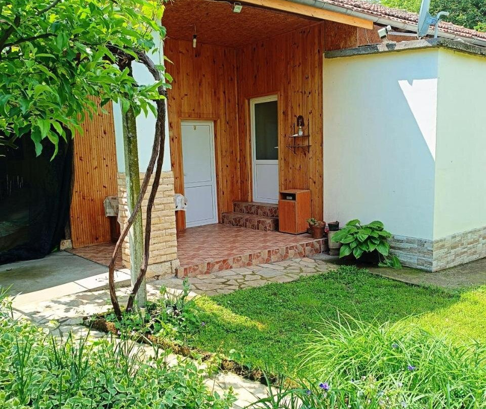 Divna Guest House