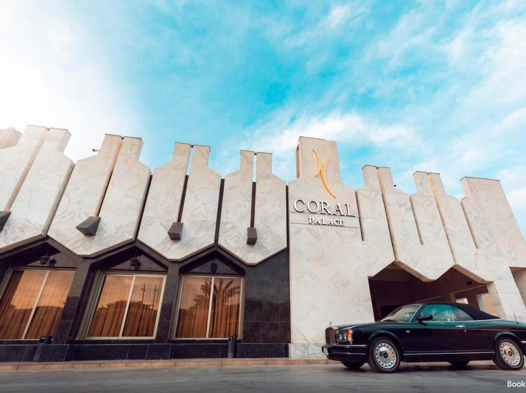 Coral Palace Hotel主图