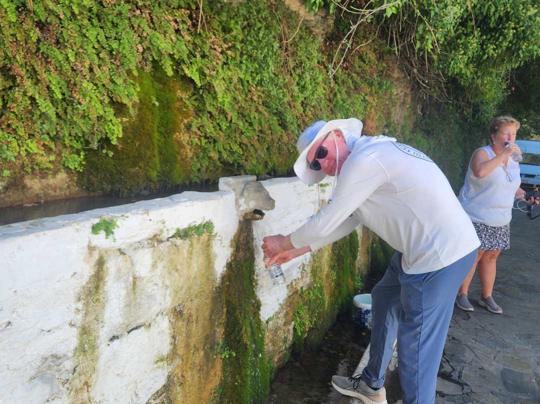 Explore Andros-安德罗斯必去景点