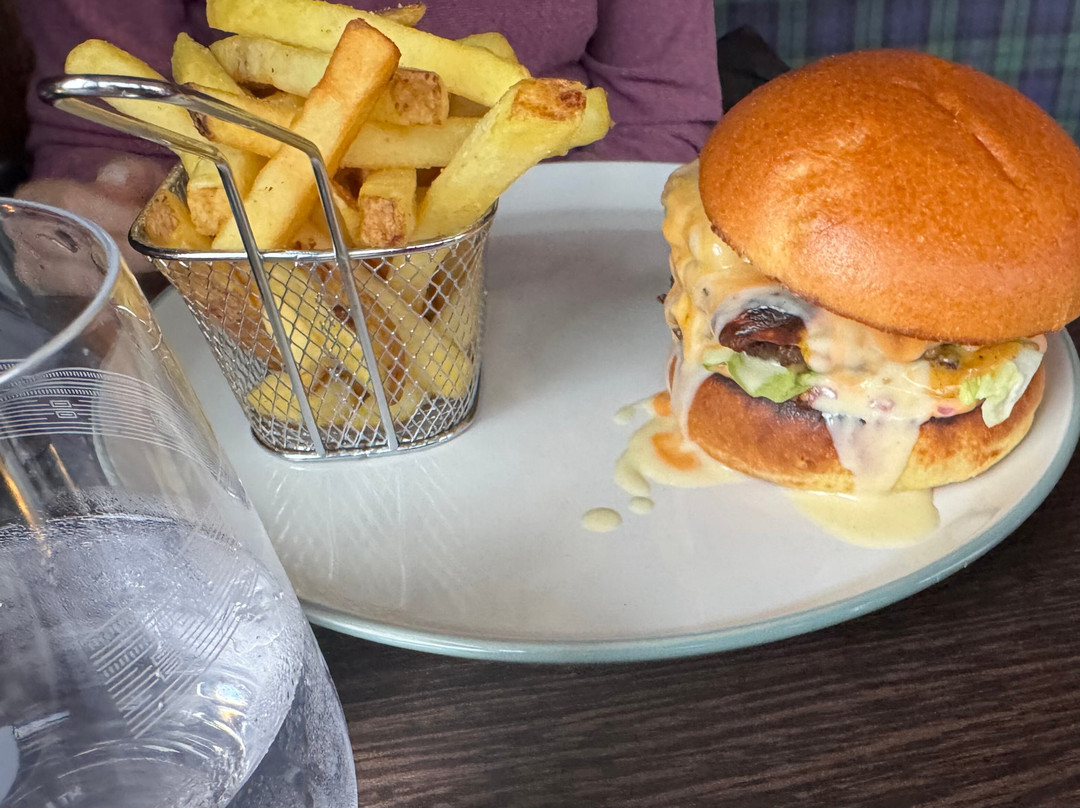 The Anglers Inn主图