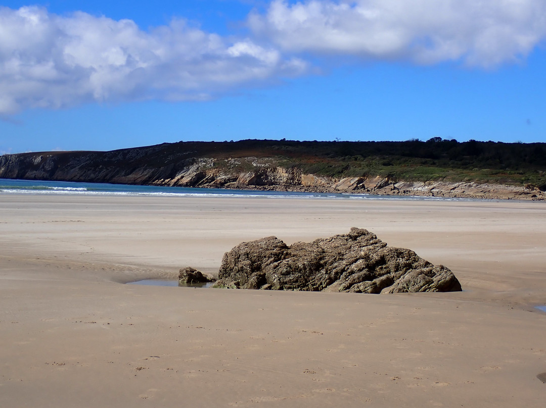 Plage De Kersiguenou-Crozon必去景点