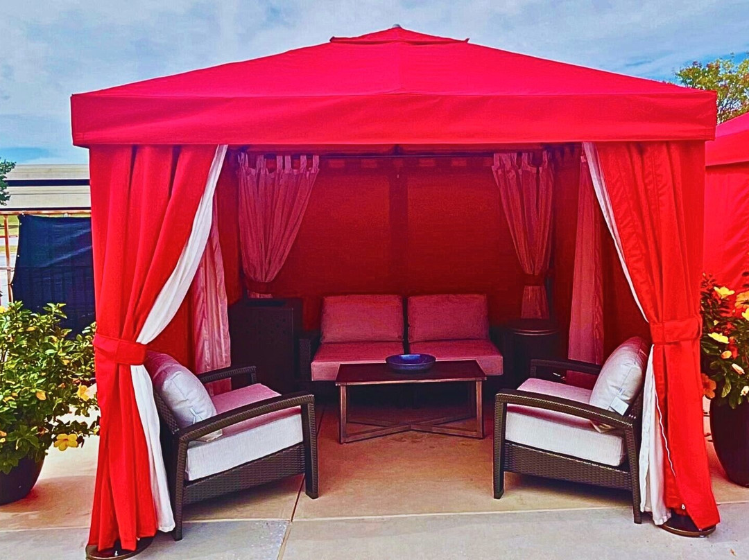 NCED Hotel and Conference Center主图